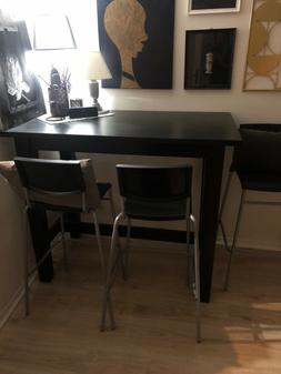 Bar / Isola Con Sedie In Omaggio