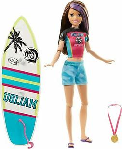 Barbie- Bambola Skipper con Tavola da Surf Giocattolo per Ba
