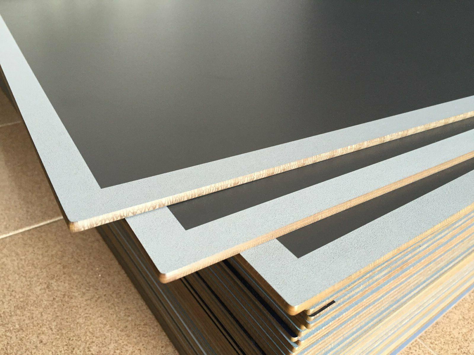 coppia pannelli tavolo da ping pong pieghevole