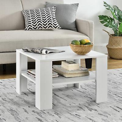 en casa tavolino da salotto con mensola