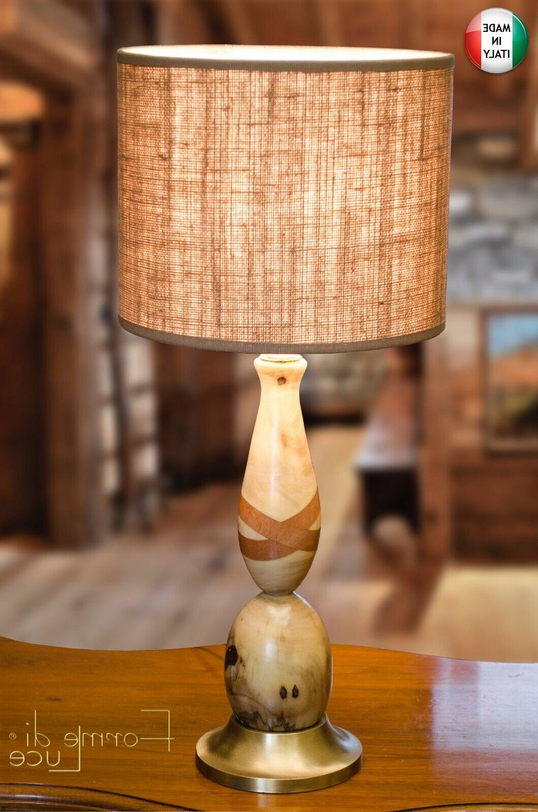 lampada da tavolo classica in legno noce