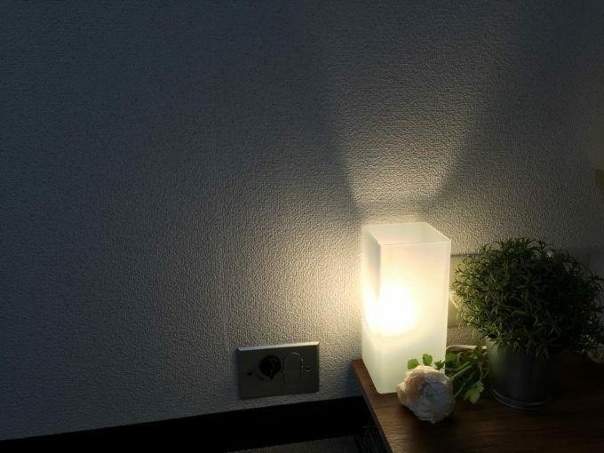 lampada da tavolo comodino 22cm a 6w