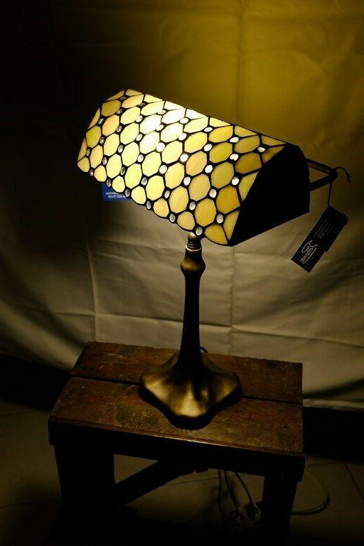 lampada da tavolo in stile liberty tipo
