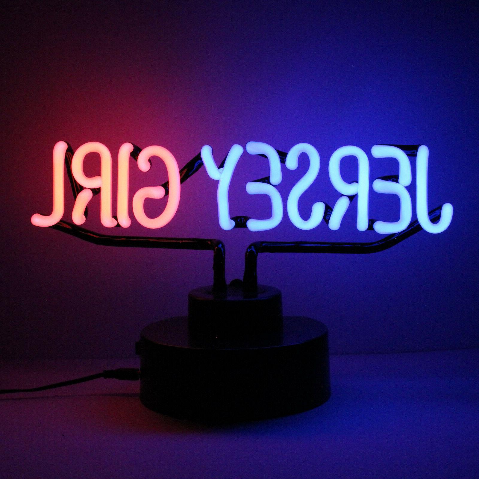 neon maglia bambina pubblicita insegna teen comodino