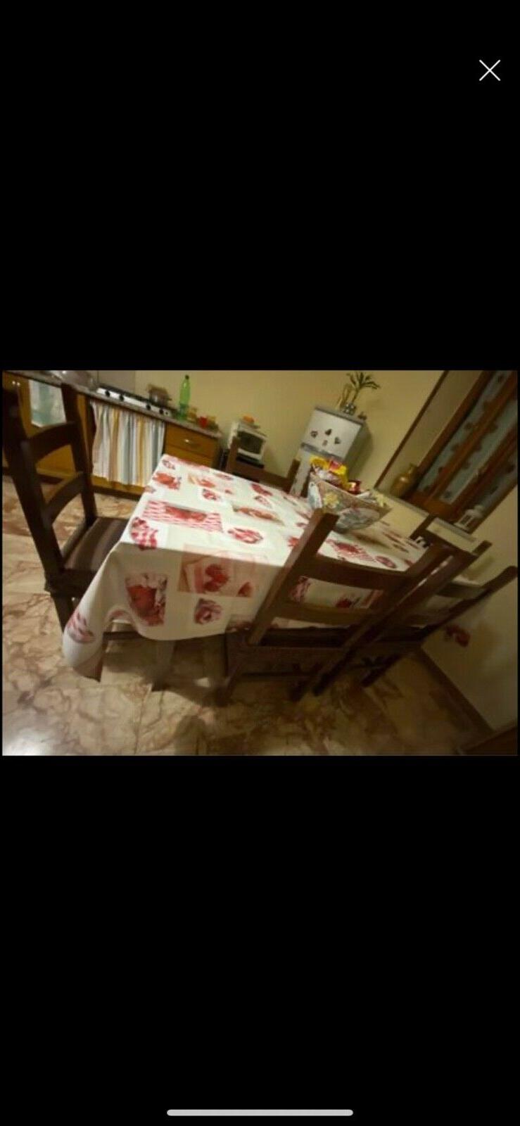 set tavolo con 6 sedie in legno