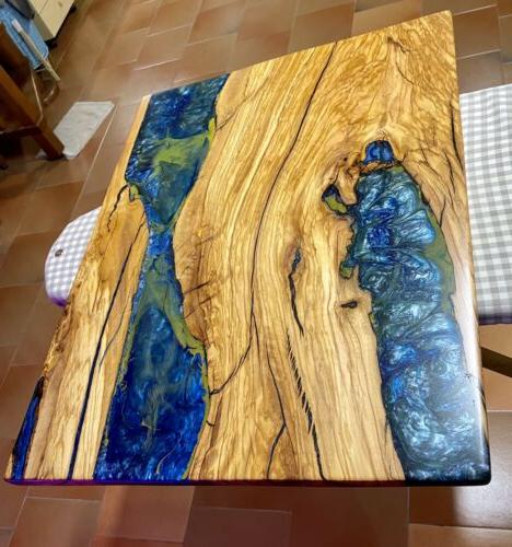 tavolino da fumo in legno di ulivo