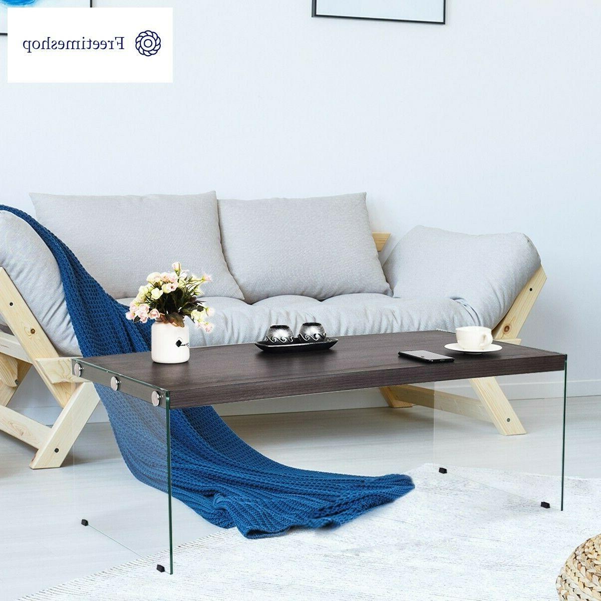 tavolino da salotto moderno con gambe in