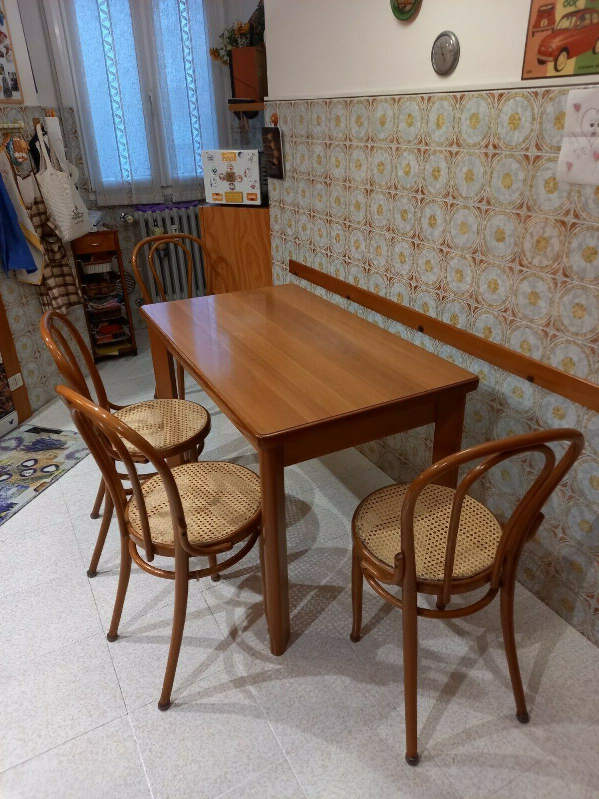 tavolo completo di sedie in ciliegio