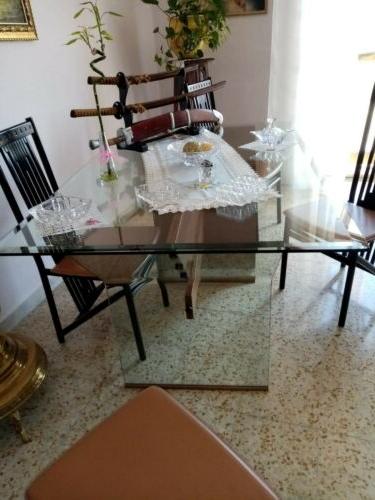 tavolo con sedie