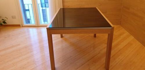 tavolo cristallo nero e rovere