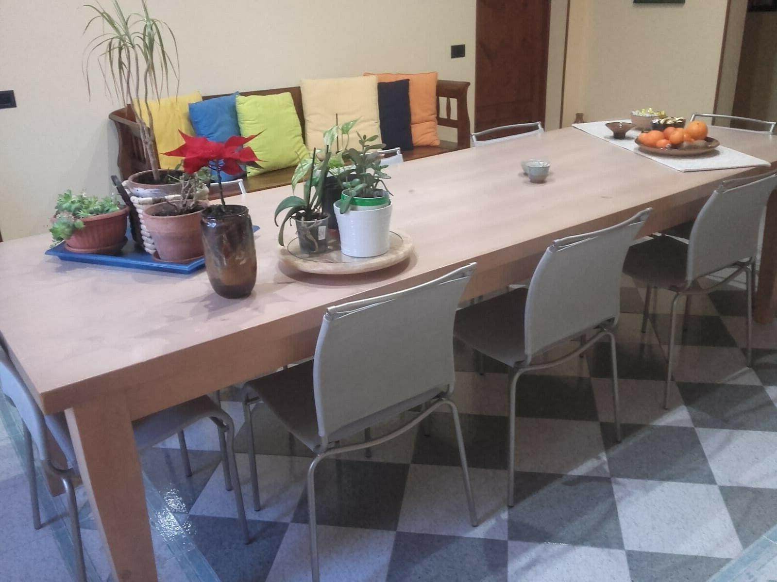 tavolo di 3 metri di legno chiaro