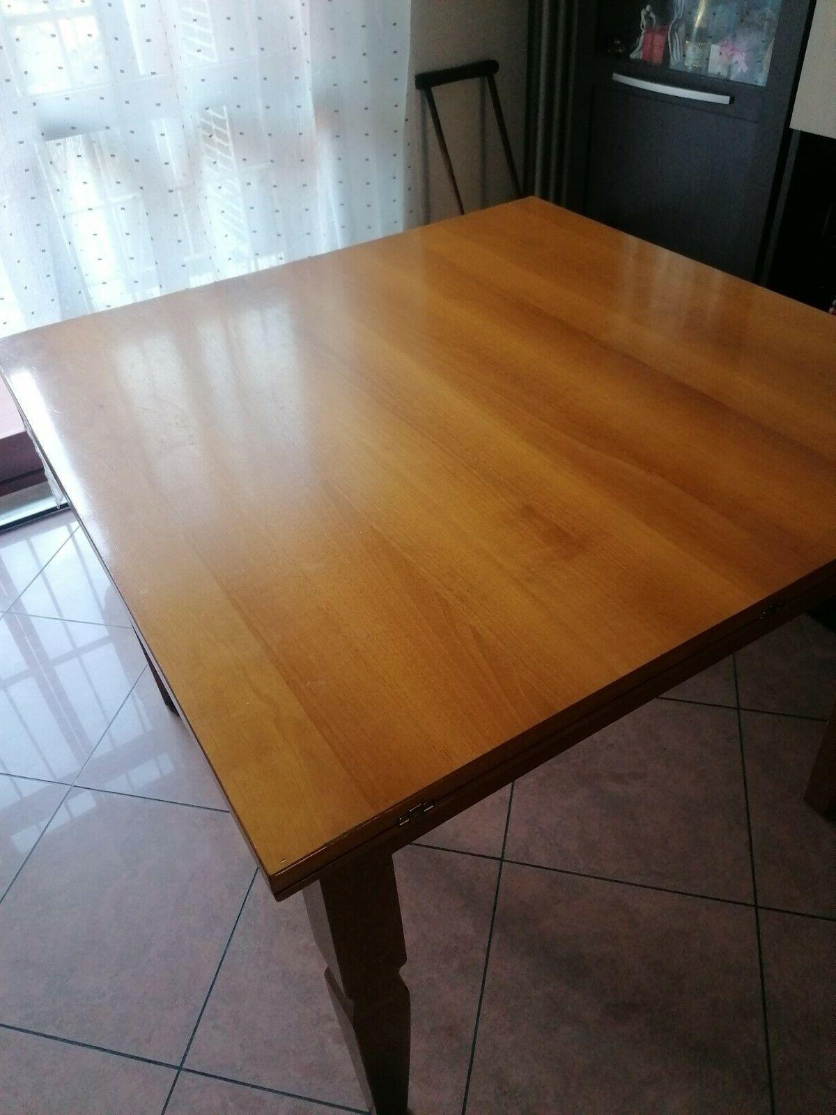 tavolo in legno chiuso 100x100 aperto 100x200