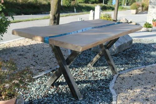 tavolo in rovere e resina fatto interamente