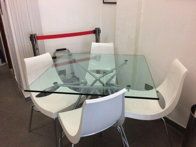 tavolo riunioni in cristallo e 4 sedie