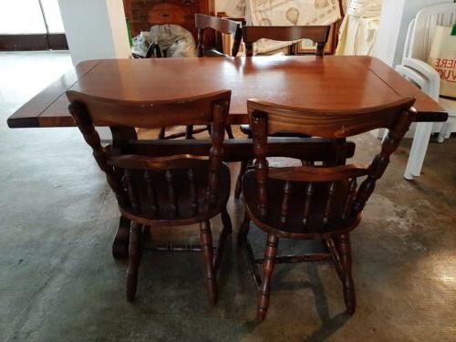 tavolo vintage legno massello con 4 sedie