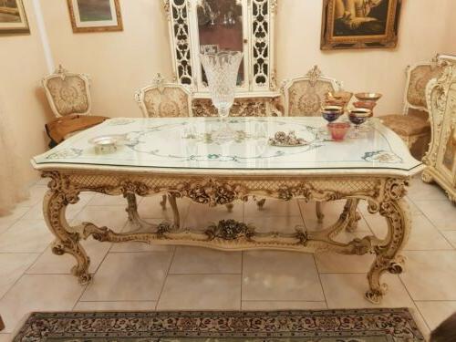 vendo tavolo sedie e credenza stile barocco