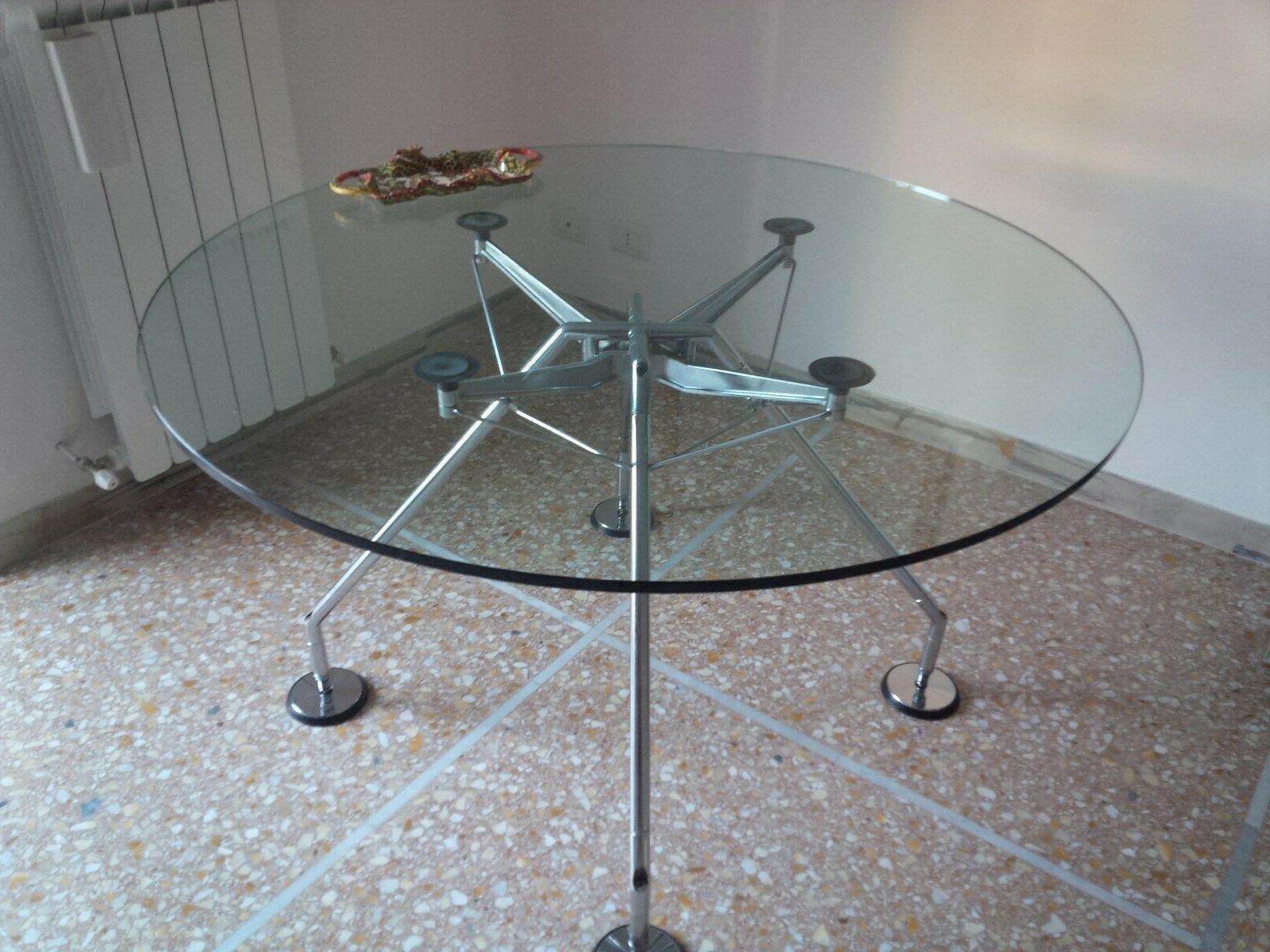vendo tavolo tondo in vetro norman foster