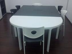 Ufficio/salone Bianco-nero Con 6 Sedie&nbsp;nero Quadrato 140x14