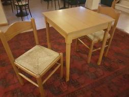 70 * 70 Circa E Due Sedie Con Seduta In Paglia - Usate, Otti