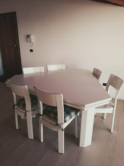 Cucina Con 6 Sedie - Colore Bianco - Forma Triangolare - Tav
