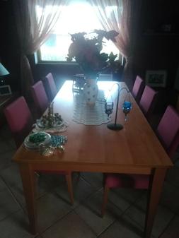 Da Pranzo Con Sei Sedie, Tavolo Marrone Chiaro Sedie Bordeau